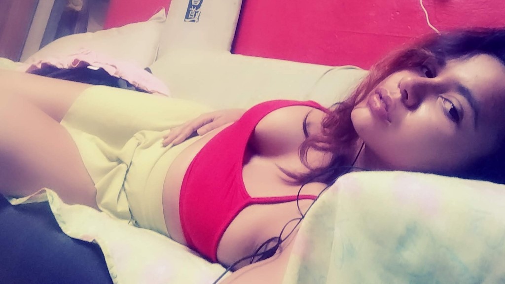 Online Livesex met engelcarlla